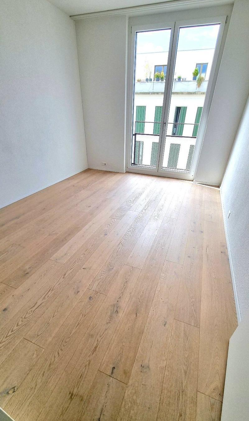 Helle 3.5-Zimmer-Wohnung mit Balkon und Garage in Wallisellen (3)