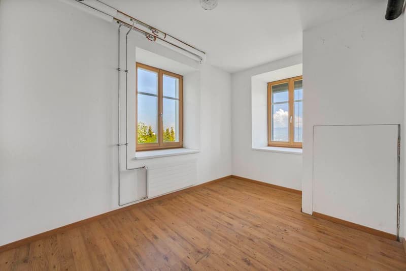 CASA PLURIFAMILIARE STORICA CON VISTA SUL LAGO DI COSTANZA (2)