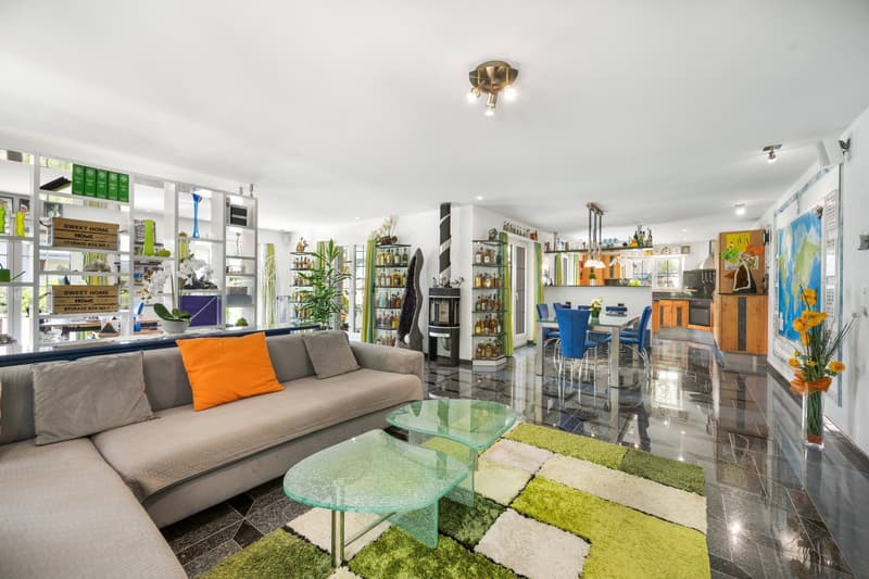 VILLA MIT WINTERGARTEN, SCHWIMMBAD UND EINLIEGERWOHNUNG (2)