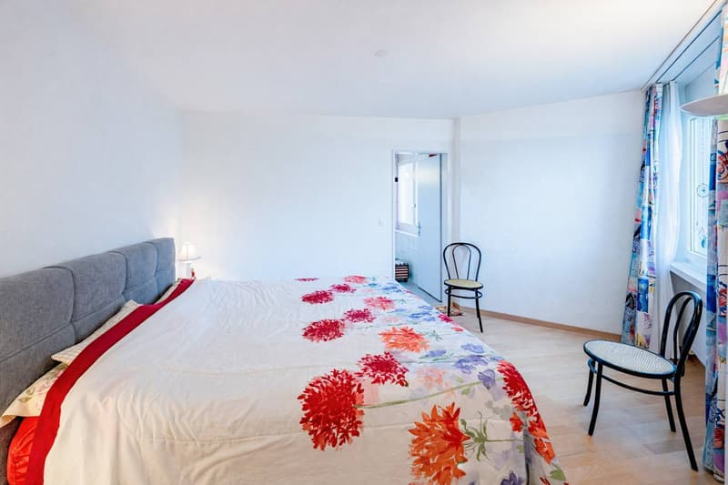 BRIGHT 4.5 ROOM APARTMENT WITH SWEDISH STOVE (5)