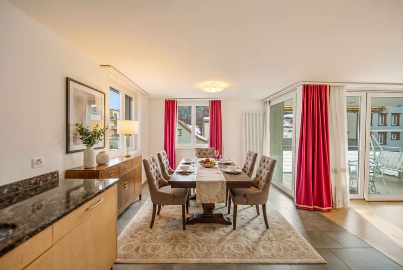 ESCLUSIVO CONDOMINIO DI 4,5 LOCALI CON BALCONE E AMPIO SENSO DELLO SPAZIO (5)