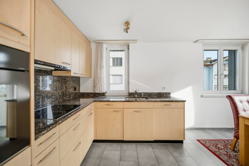 ESCLUSIVO CONDOMINIO DI 4,5 LOCALI CON BALCONE E AMPIO SENSO DELLO SPAZIO (7)