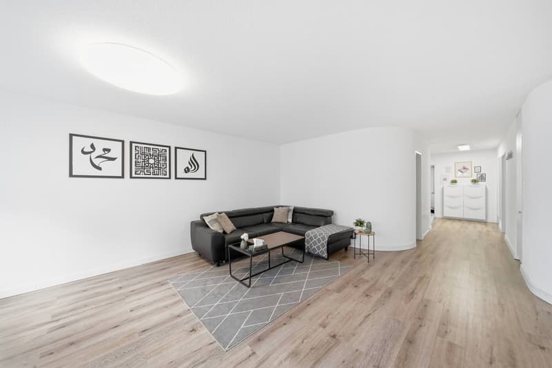 JOLI APPARTEMENT DE 4.5 PIÈCES AVEC JARDIN, CENTIMÈTRE CARRÉ (2)