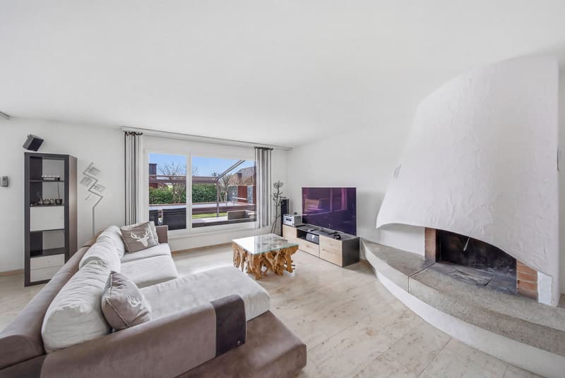 FREISTEHENDES 5.5 ZIMMER EINFAMILIENHAUS MIT POOL - WATT ELSE? (2)