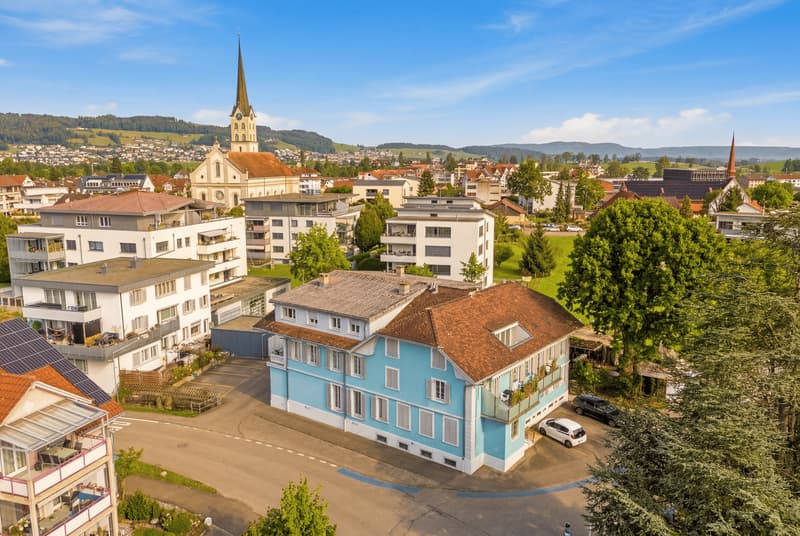 MAISON MULTIFAMILIALE UNIQUE DANS LA BELLE VILLE DE SCHÖTZ (1)