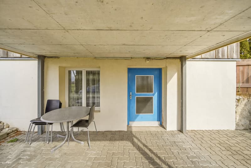 VIELSEITIGES 8.5-ZIMMER-MISCHOBJEKT MIT GEWERBEANTEIL UND UNVERBAUTER LAGE IN ARCH (7)