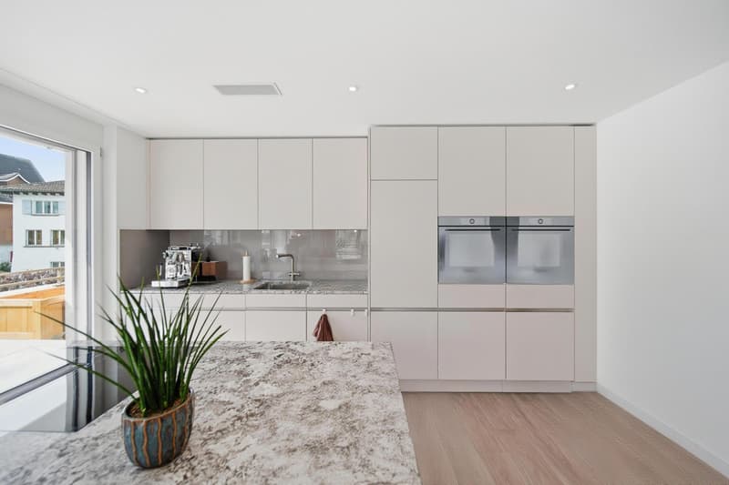 MODERNE 3.5-ZIMMER-EIGENTUMSWOHNUNG MIT BALKON UND MINERGIE-STANDARD (3)