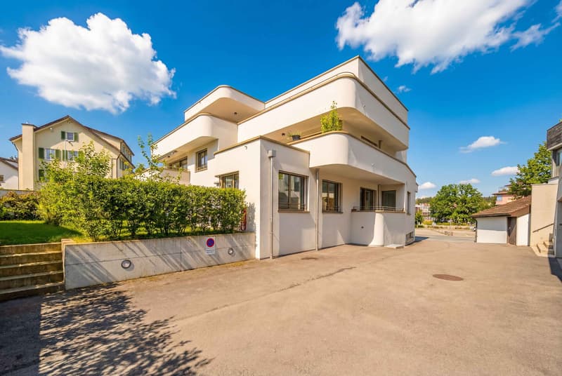 MODERNE 3.5-ZIMMER-EIGENTUMSWOHNUNG MIT BALKON UND MINERGIE-STANDARD (8)