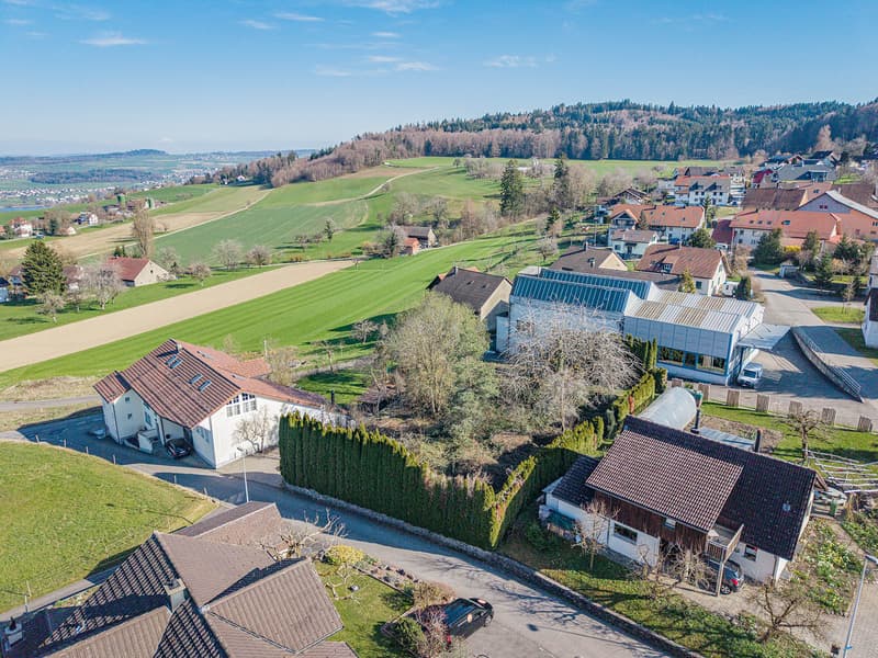 865 M² WOHNBAULAND IN ERHÖHTER LAGE NAHE HALLWILERSEE (5)