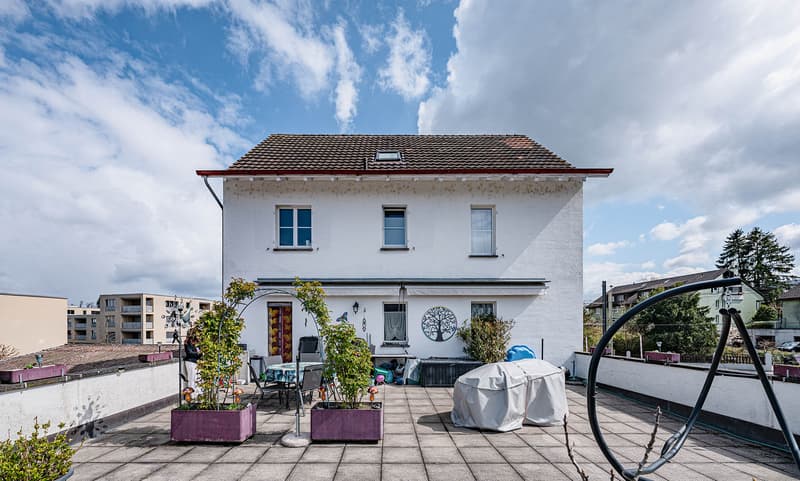 WOHN- UND GESCHÄFTSHAUS MIT POTENZIAL IM HERZEN VON ETTINGEN (8)