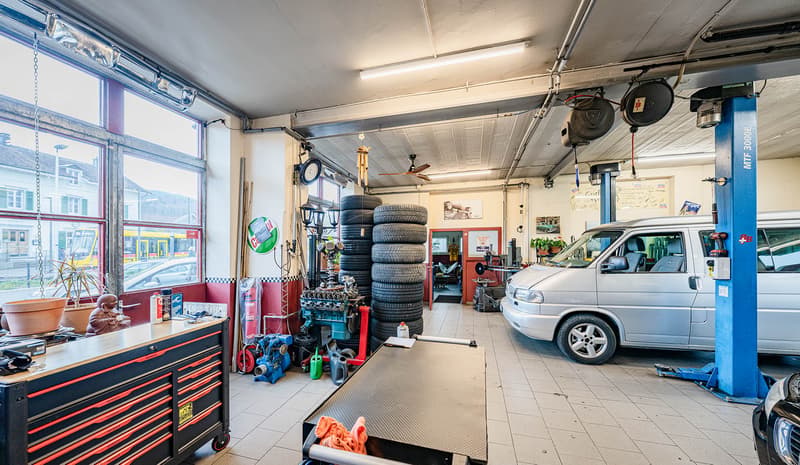 WOHN- UND GESCHÄFTSHAUS MIT POTENZIAL IM HERZEN VON ETTINGEN (2)