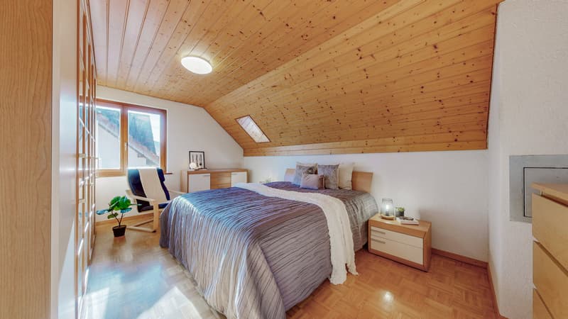 FAIRLY PRICED, DETACHED AND WELL MAINTAINED - 5.5 ROOM DETACHED HOUSE (5)
