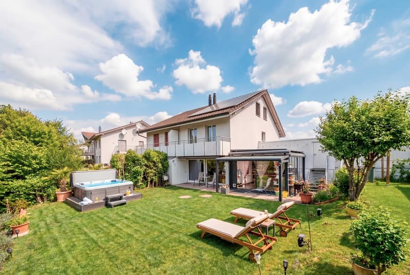 RELIABLE AND WELL-MAINTAINED - 5.5 ROOM SEMI-DETACHED HOUSE (1)
