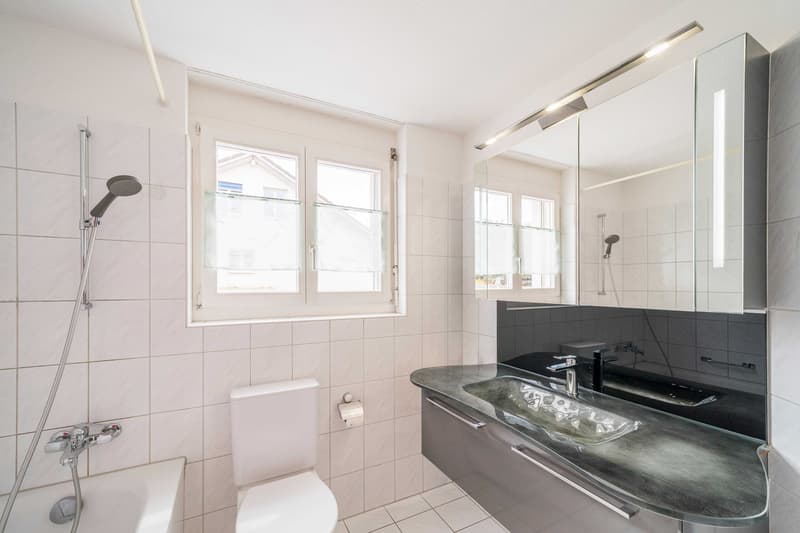 RELIABLE AND WELL-MAINTAINED - 5.5 ROOM SEMI-DETACHED HOUSE (5)