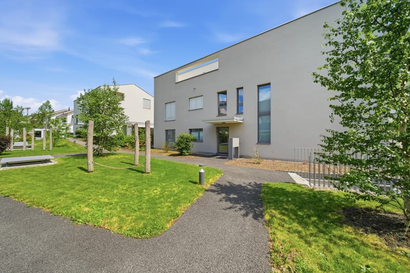 APPARTEMENT DE HAUT DE GAMME DE 3,5 PIÈCES SOUS LES TOITS AVEC VUE PANORAMIQUE (7)