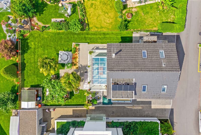 ATMOSFERA MEDITERRANEA A SINS - MODERNA CASA UNIFAMILIARE DA 6,5 CAMERE CON GIARDINO IDILLIACO (7)