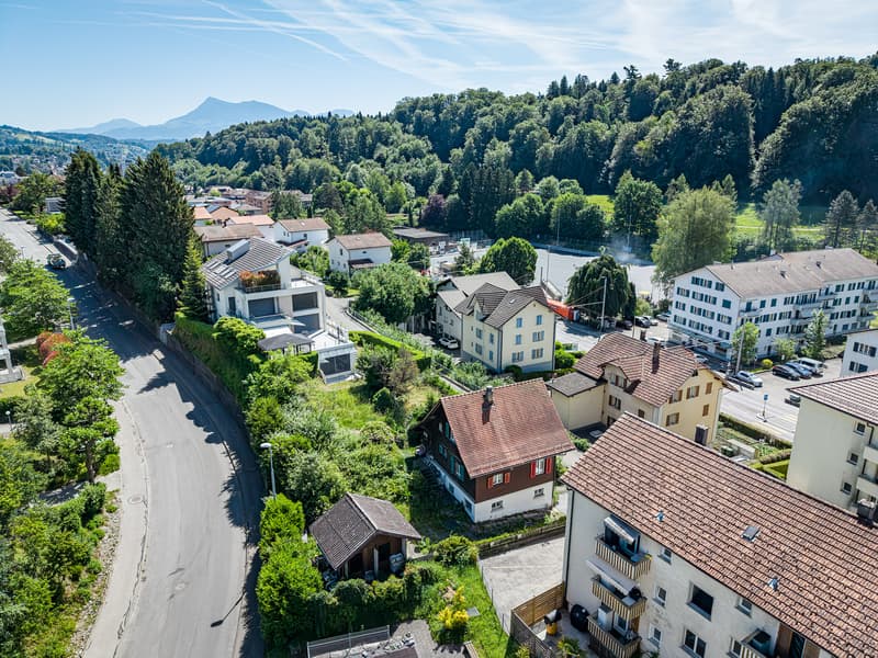 OPPORTUNITÉ À LUCERNE : TERRAIN CONSTRUCTIBLE DE 627 M², AU CALME ET PROCHE DE LA VILLE (6)
