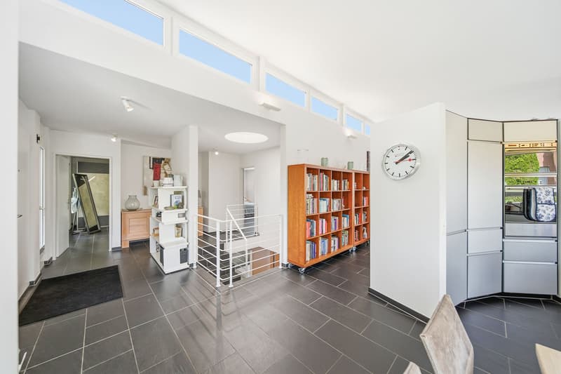 ERHOBEN MIT BLICK INS GRÜNE - GEDIEGENES 6.5 ZIMMER EINFAMILIENHAUS (3)