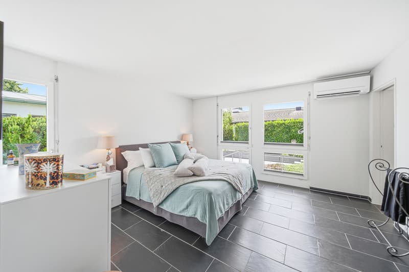 ERHOBEN MIT BLICK INS GRÜNE - GEDIEGENES 6.5 ZIMMER EINFAMILIENHAUS (4)