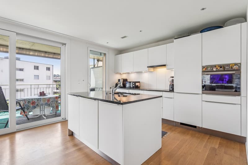 STEUERGÜNSTIG UND EINLADEND - 4.5 ZIMMER EIGENTUMSWOHNUNG IN KERZERS (3)