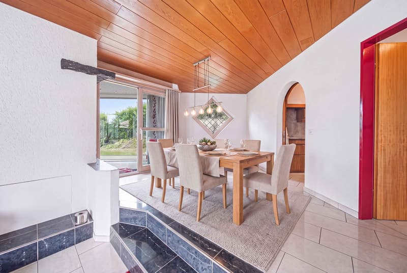 FREISTEHENDES 7.5 ZIMMER EINFAMILIENHAUS MIT WEITSICHT (4)