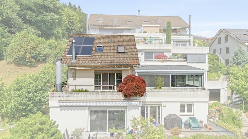 PRIVILEGIERTE HANGLAGE MIT WEITSICHT AM SEMPACHERSEE (7)