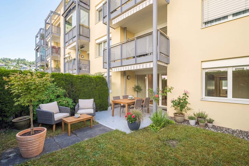 IDYLLISCHE GARTENWOHNUNG IM DORFKERN VON ADLIGENSWIL (7)