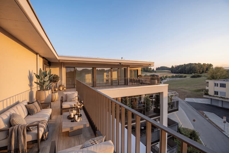 148 M² ATTIKABIJOU MIT 137 M² TERRASSE UND AUSSENSAUNA (1)