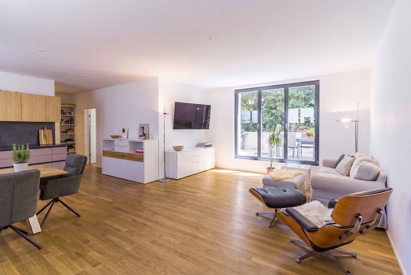 MODERN UND ZENTRAL IN ALLSCHWIL - WOHNUNG MIT GARTENSITZPLATZ (2)