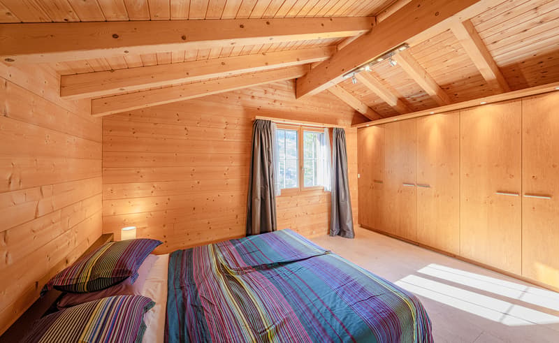 CHALETKOMPLEX AM WALDRAND AUF DER BRUNNIALP (4)