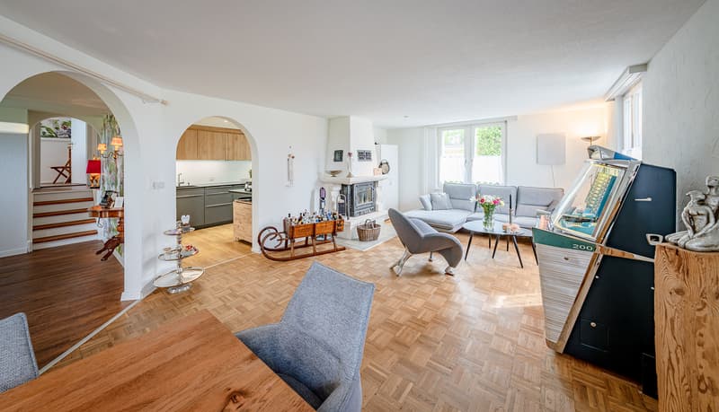 FÜRSTLICH WOHNEN AUF DEM LANDE - 9.5 ZIMMERHAUS MIT WELLNESS OASE (2)