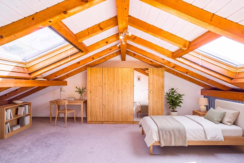 ÜBER DEN DÄCHERN VON GRENCHEN - MAISONETTE-DACHWOHNUNG MIT STADTSICHT (4)