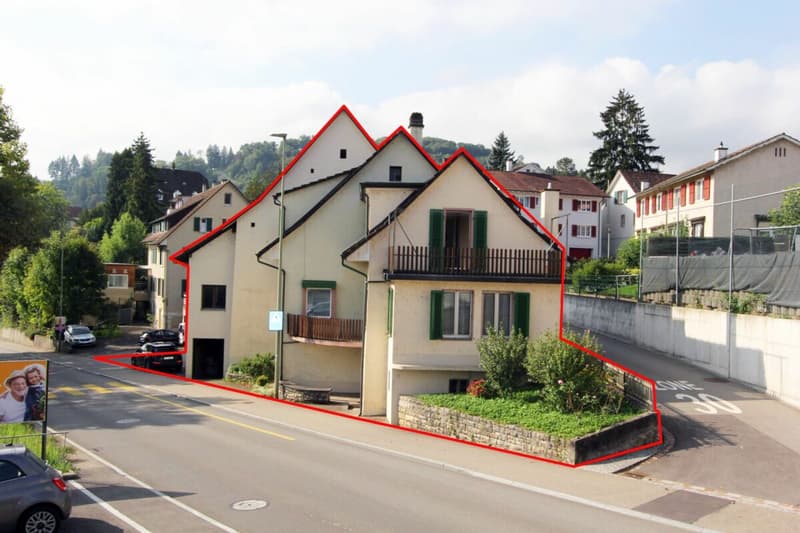 Sanierungsbedürftiges Bauernhaus mit grosser Scheune (2)