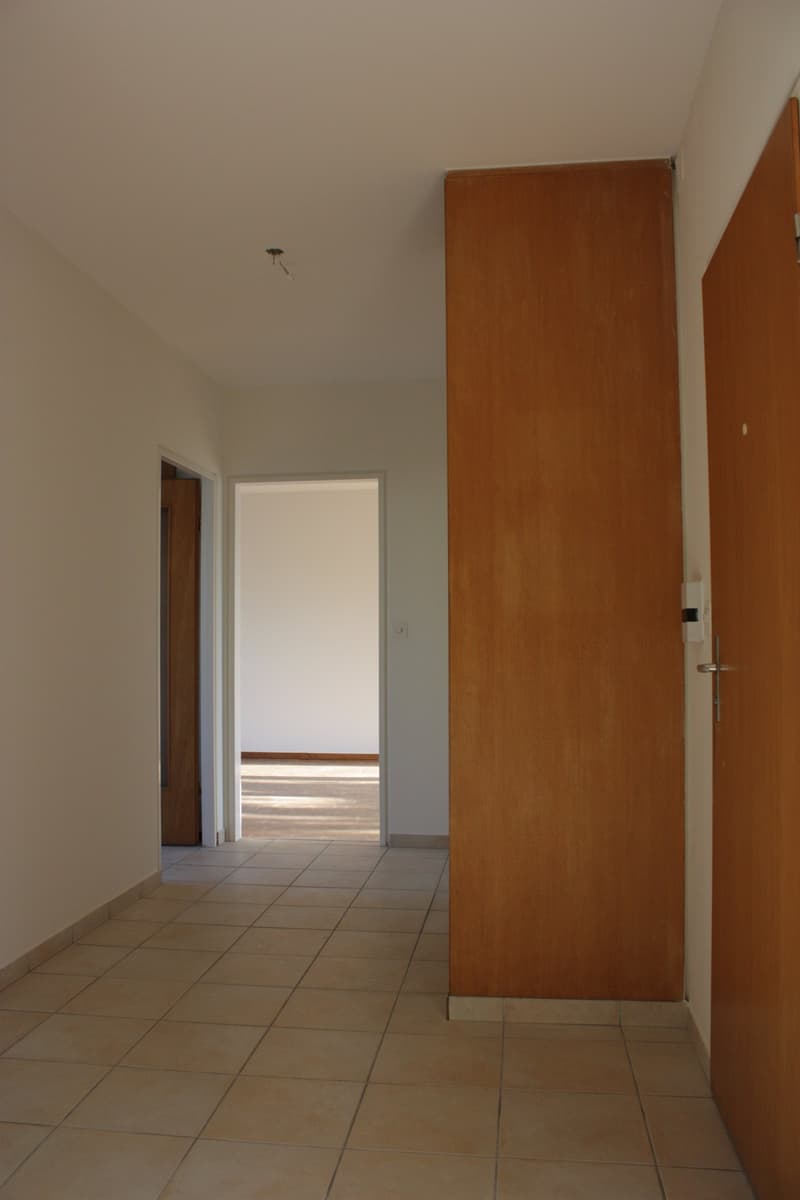 Helle 4,5 Zimmerwohnung mit Balkon sucht Nachtmieter (3)