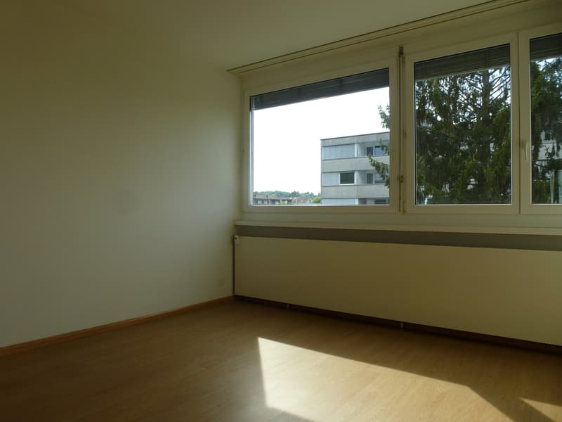 Helle 4,5 Zimmerwohnung mit Balkon sucht Nachtmieter (10)