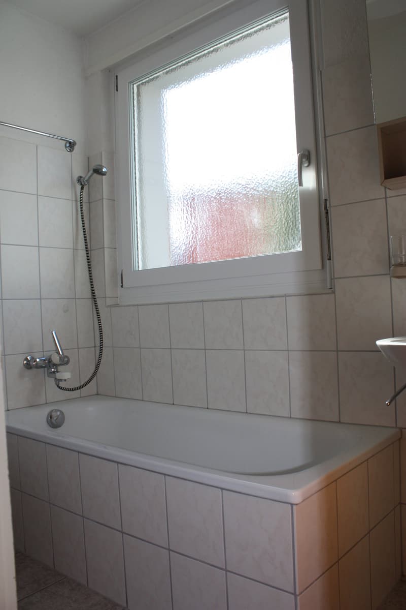 Gemütliche 3-Zimmer-Wohnung mit Balkon in Flüh (6)