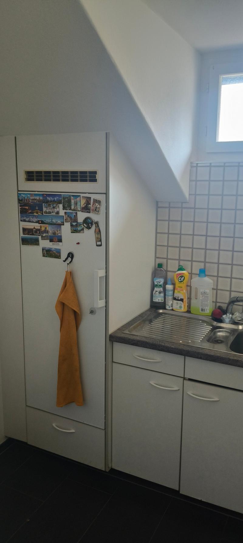 Charmante 2-Zimmer-Dachwohnung mit Balkon in Stansstad (8)