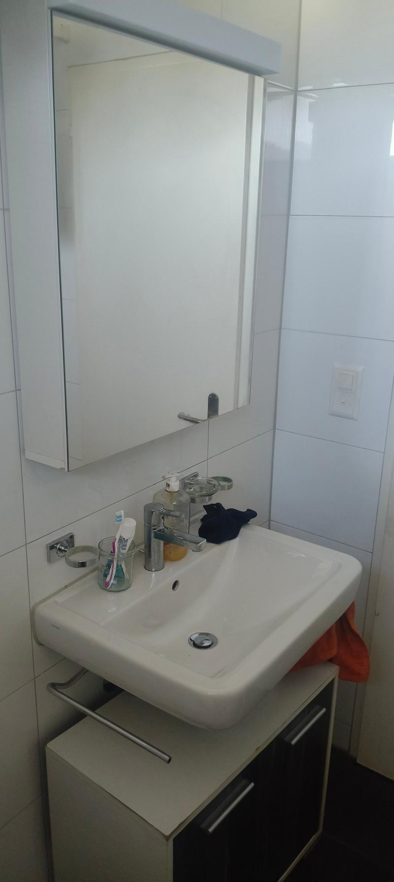 Charmante 2-Zimmer-Dachwohnung mit Balkon in Stansstad (10)