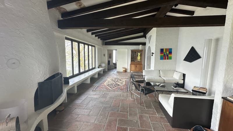 Casa Unifamiliare con vista lago e terreno edificabile (3)