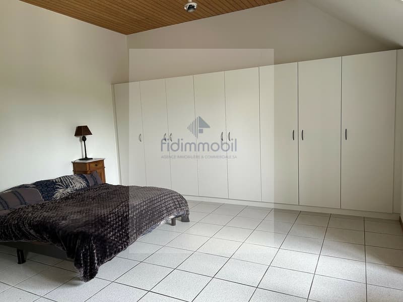 BEL APPARTEMENT PARTIELLEMENT RÉNOVÉ DANS DEMEURE VILLAGEOISE (7)