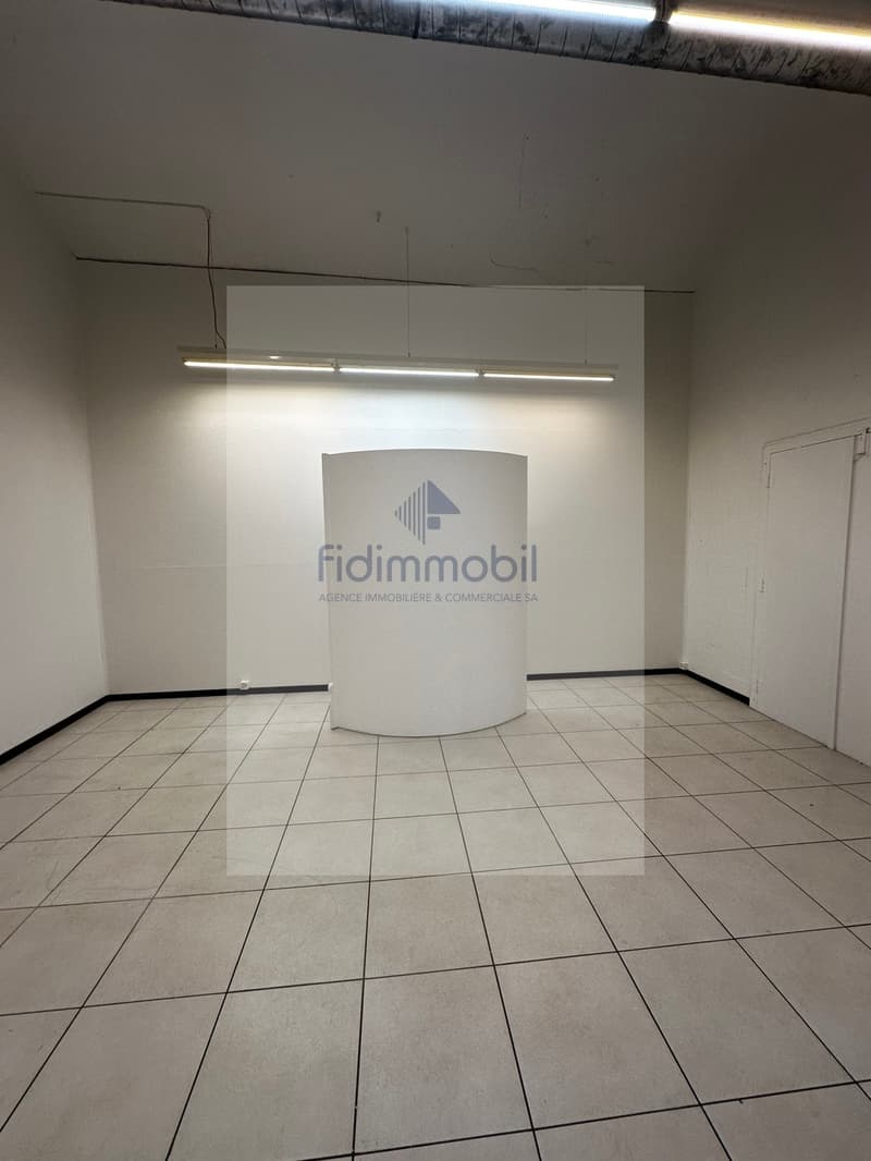 Local commercial en centre-ville (7)