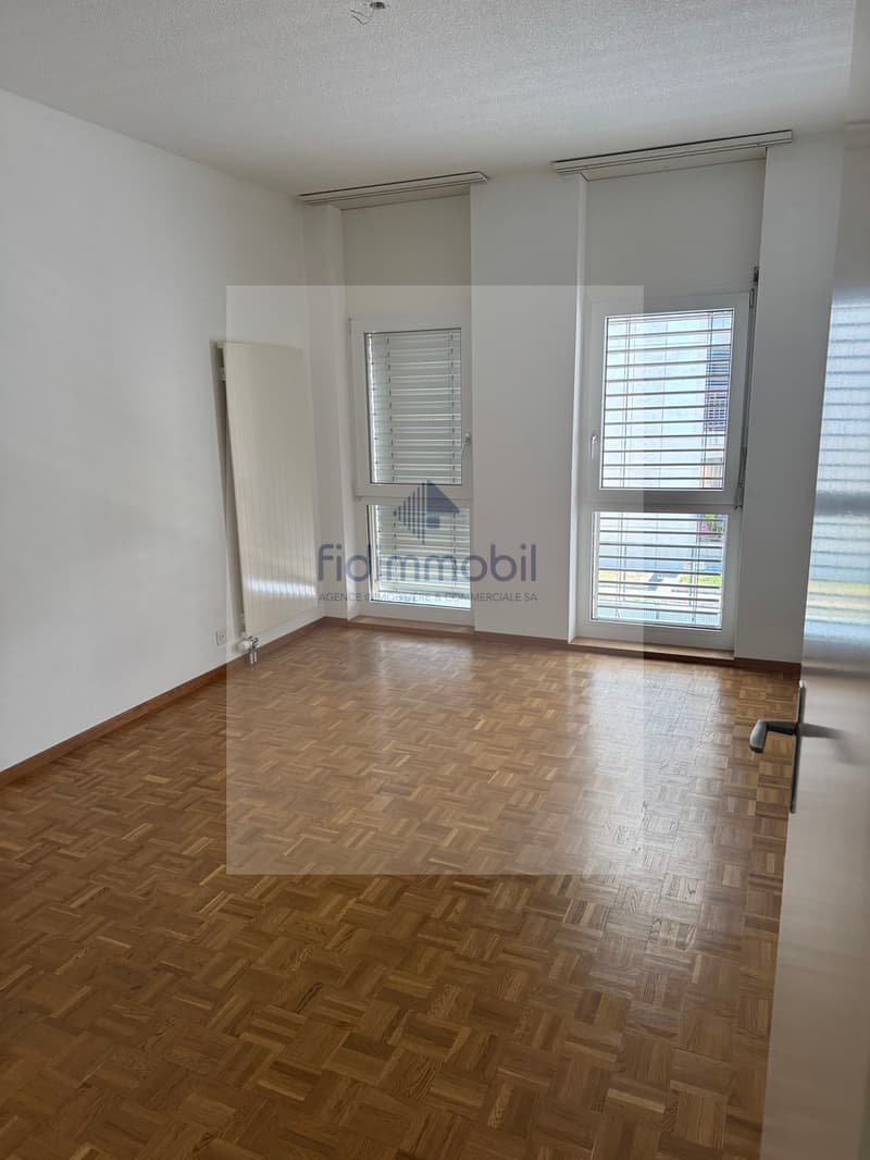 Appartement de 2.5 pièces au 2ème étage (3)