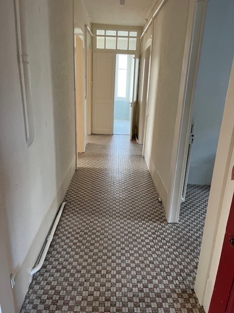Appartement de 4 pièces au 1er étage (5)