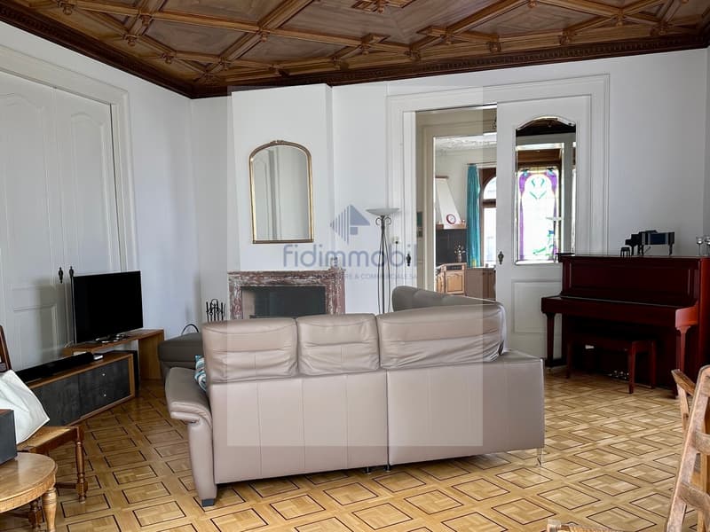 Un appartement de caractère au coeur de La Chaux-de-Fonds (8)