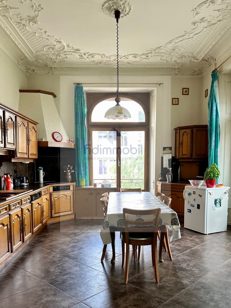Un appartement de caractère au coeur de La Chaux-de-Fonds (6)