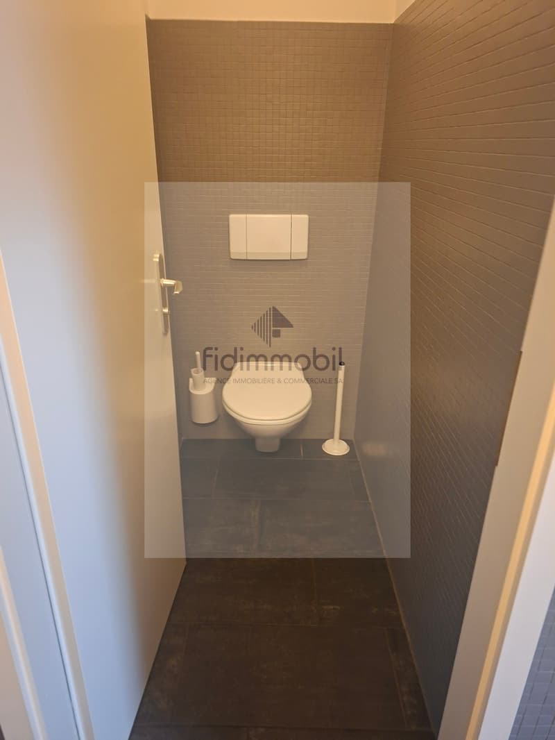 Local commercial pour bureaux, centre ville (8)