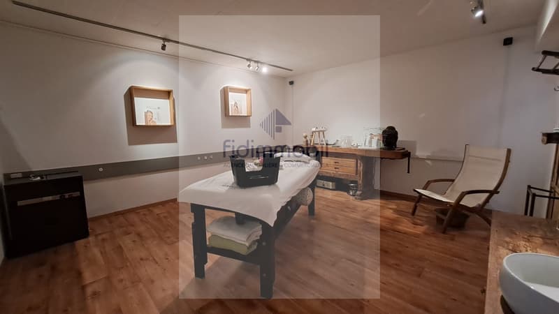 Surface commerciale, 142 m2, Pl. du Marché 5, St-Imier (10)