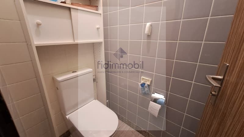 Surface commerciale, 142 m2, Pl. du Marché 5, St-Imier (12)