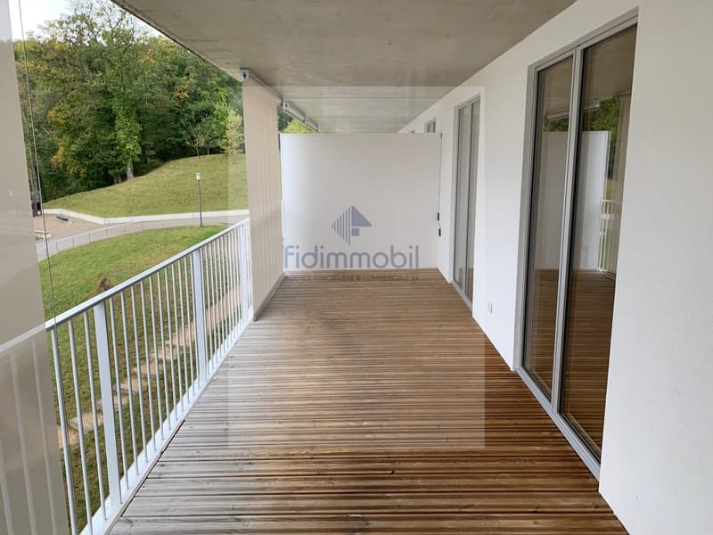 MAGNIFIQUE APPARTEMENT PROCHE DE TOUTES LES COMMODITES (9)