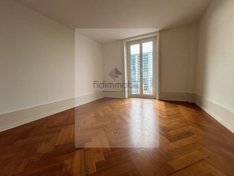 BEL APPARTEMENT PROCHE DE LA GARE ET DE TOUTES LES COMMODITES (4)